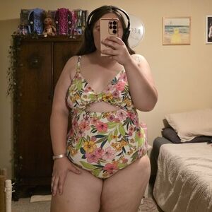 Time and Tru Size 1X Floral One Piece Swimsuit